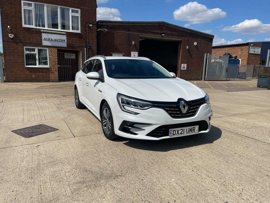 Renault Megane Iconic E-tech White #4