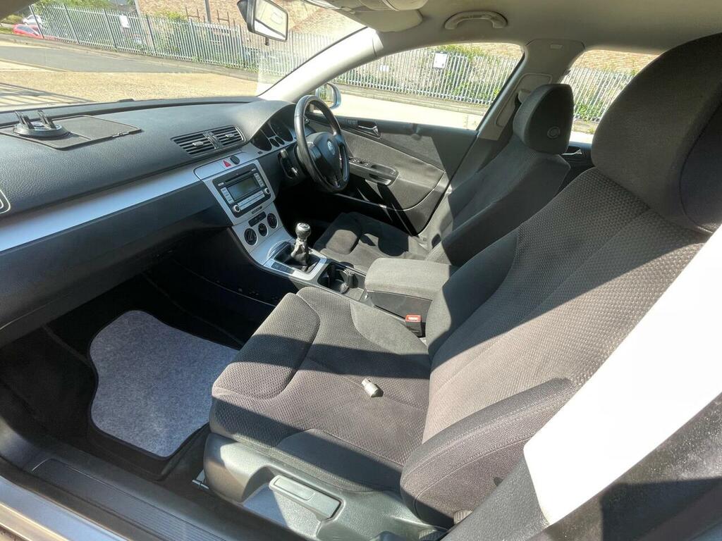 Volkswagen Passat Estate 2.0 Tdi Sel Euro 4 200808 Black #15