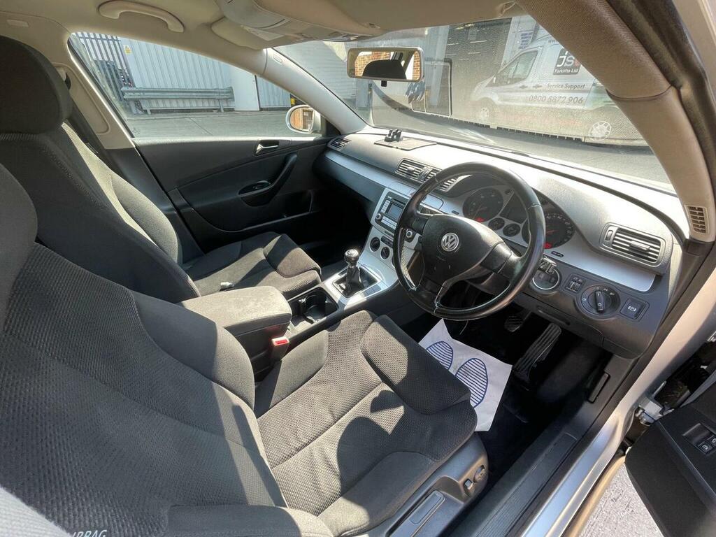 Volkswagen Passat Estate 2.0 Tdi Sel Euro 4 200808 Black #10