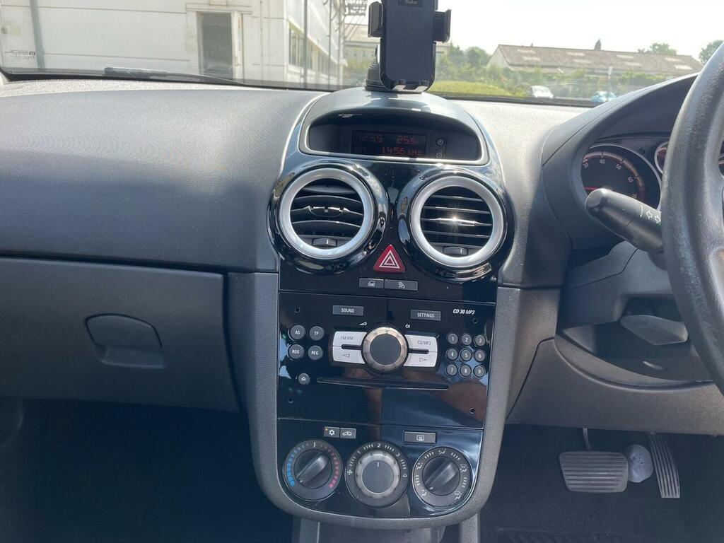 Vauxhall Corsa Hatchback Silver #20