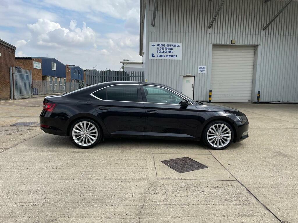 Skoda Superb Superb Se L Executive Tsi S-a Black #4