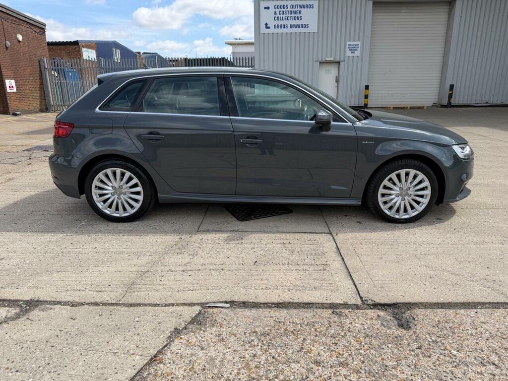 Audi A3 Sportback E-tron LJ67VUX Grey #6