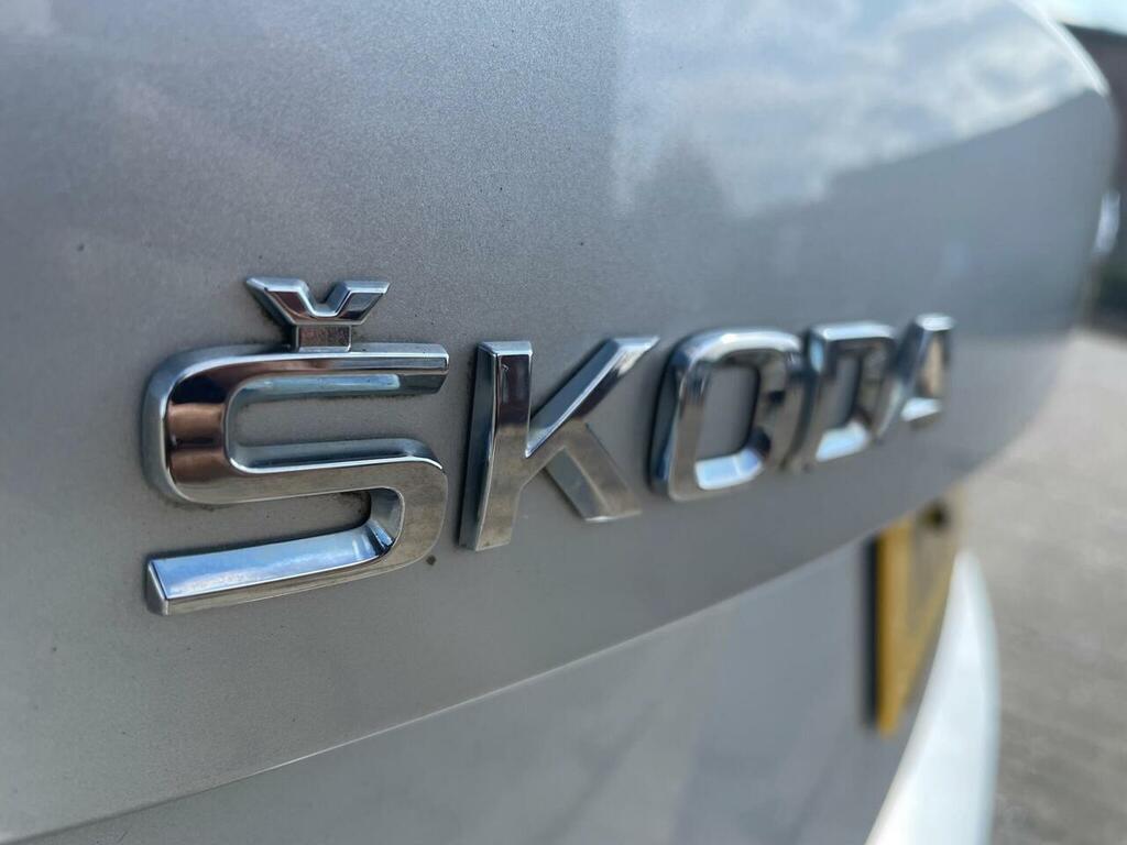 Skoda Fabia Fabia S Mpi White #44