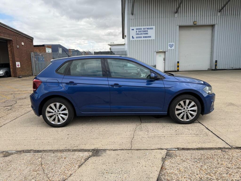 Volkswagen Polo Petrol DG68NSK #4