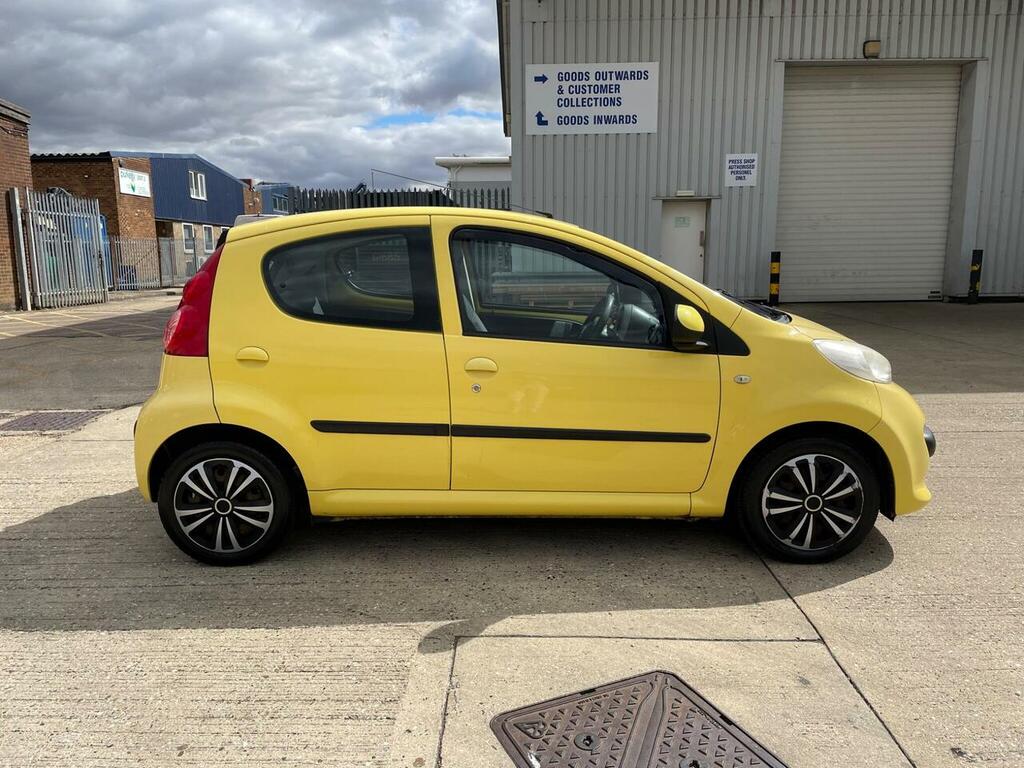 Peugeot 107 Petrol  #6