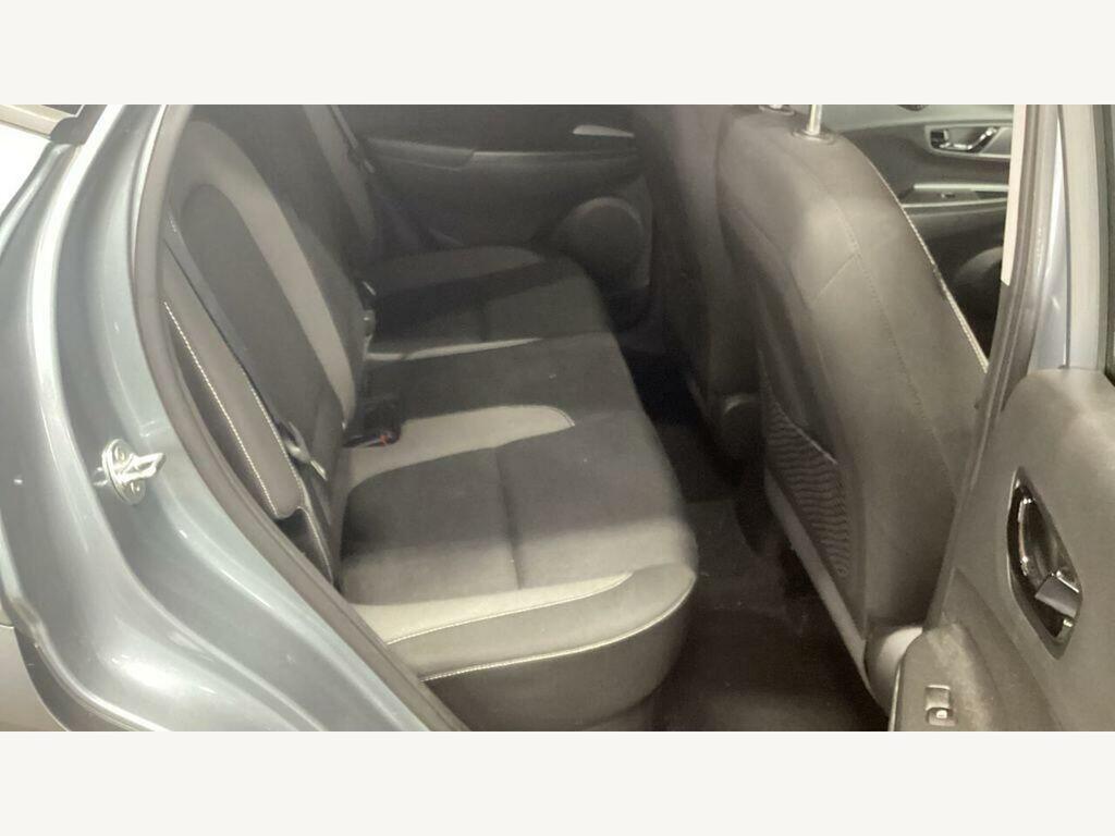 Hyundai Kona  White #9