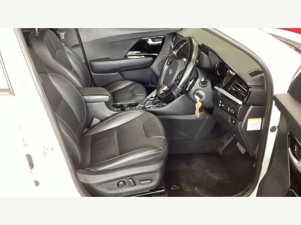 Kia Niro 1.6 Gdi Phev 3 Dct 139 White #11