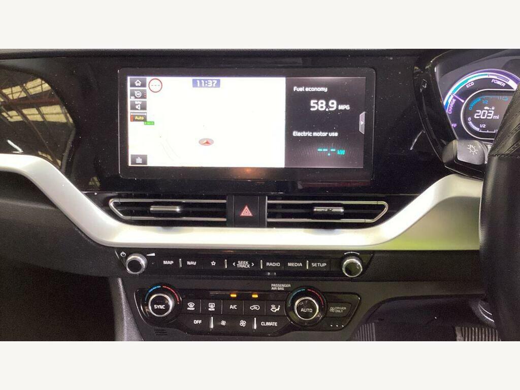 Kia Niro 1.6 Gdi Phev 3 Dct 139 White #13