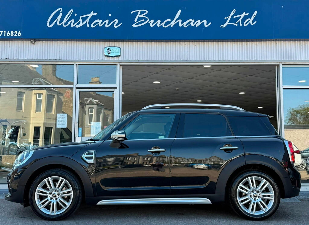 Mini Countryman 1.5 Cooper Exclusive Suv Steptronic Eur HL19UYV Black #4