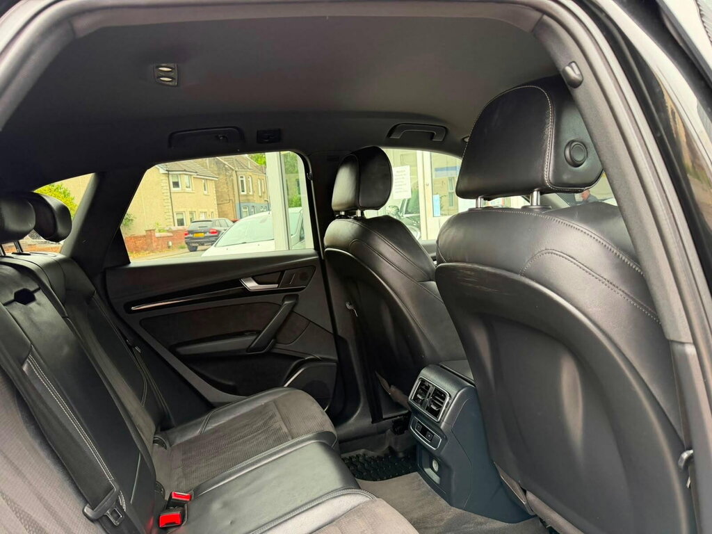 Audi Q5  Black #23