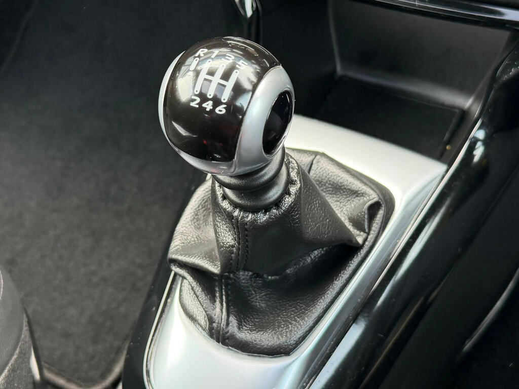 DS DS 3 1.2 Puretech Connected Chic 80 Bhp Black #15