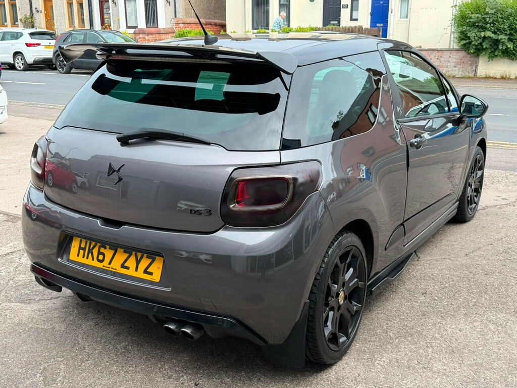 DS DS 3 1.2 Puretech Connected Chic 80 Bhp Black #10