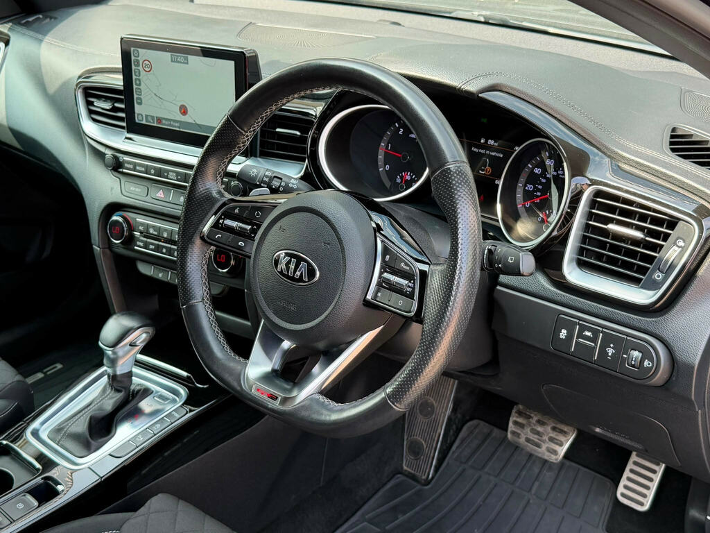 Kia Proceed 1.6 T-gdi Gt White #36