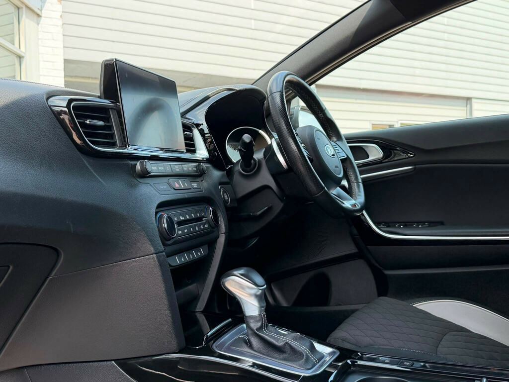 Kia Proceed 1.6 T-gdi Gt White #14