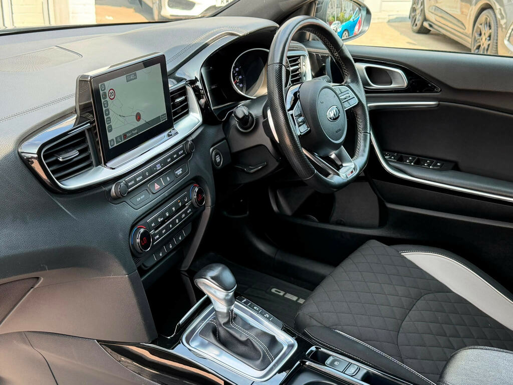 Kia Proceed 1.6 T-gdi Gt White #16