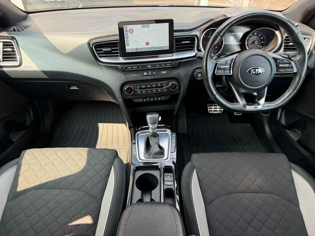 Kia Proceed 1.6 T-gdi Gt White #18