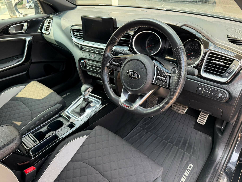 Kia Proceed 1.6 T-gdi Gt White #12
