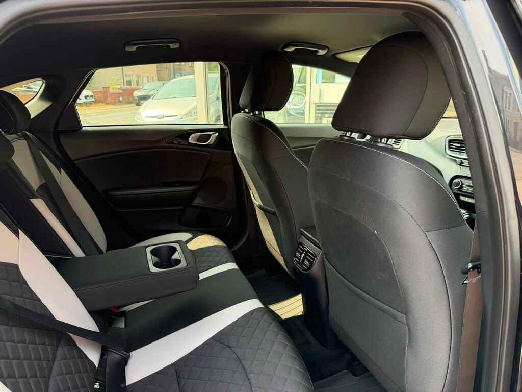 Kia Proceed 1.6 T-gdi Gt White #20
