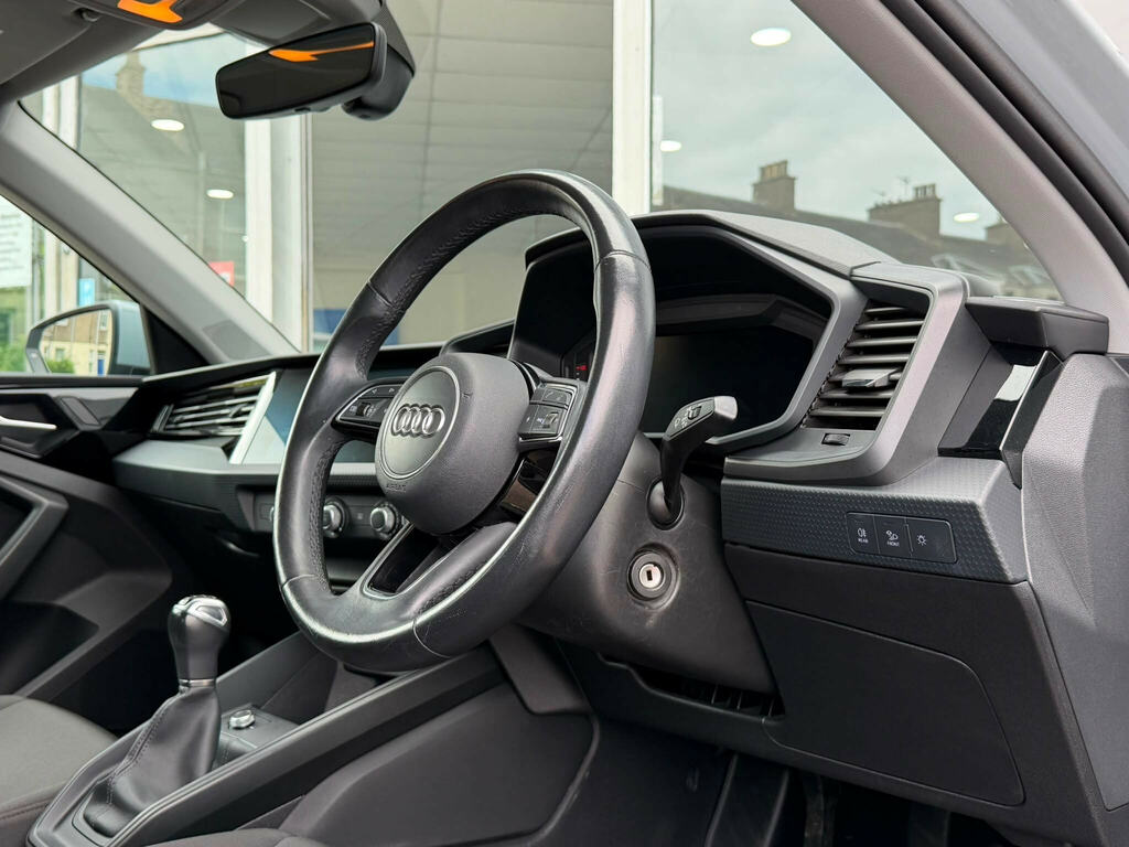 Audi A1 25 Tfsi Sport White #20
