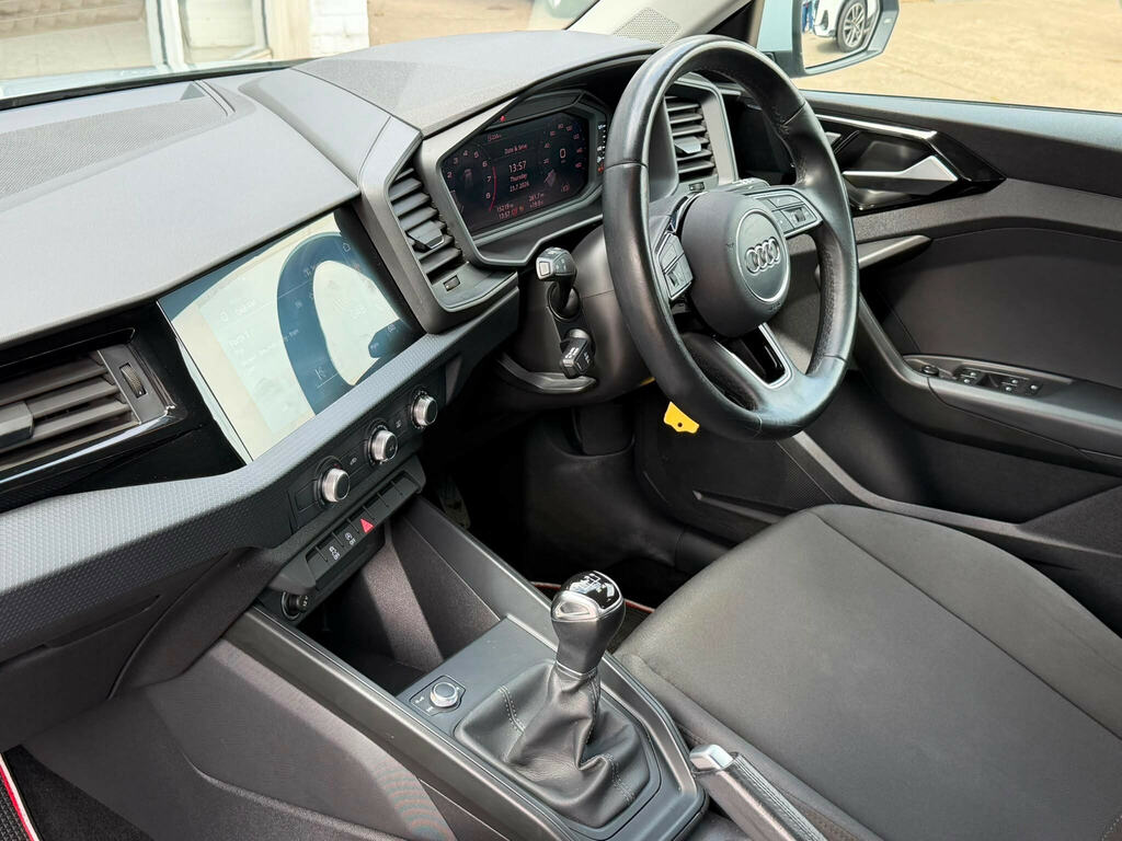 Audi A1 25 Tfsi Sport White #14