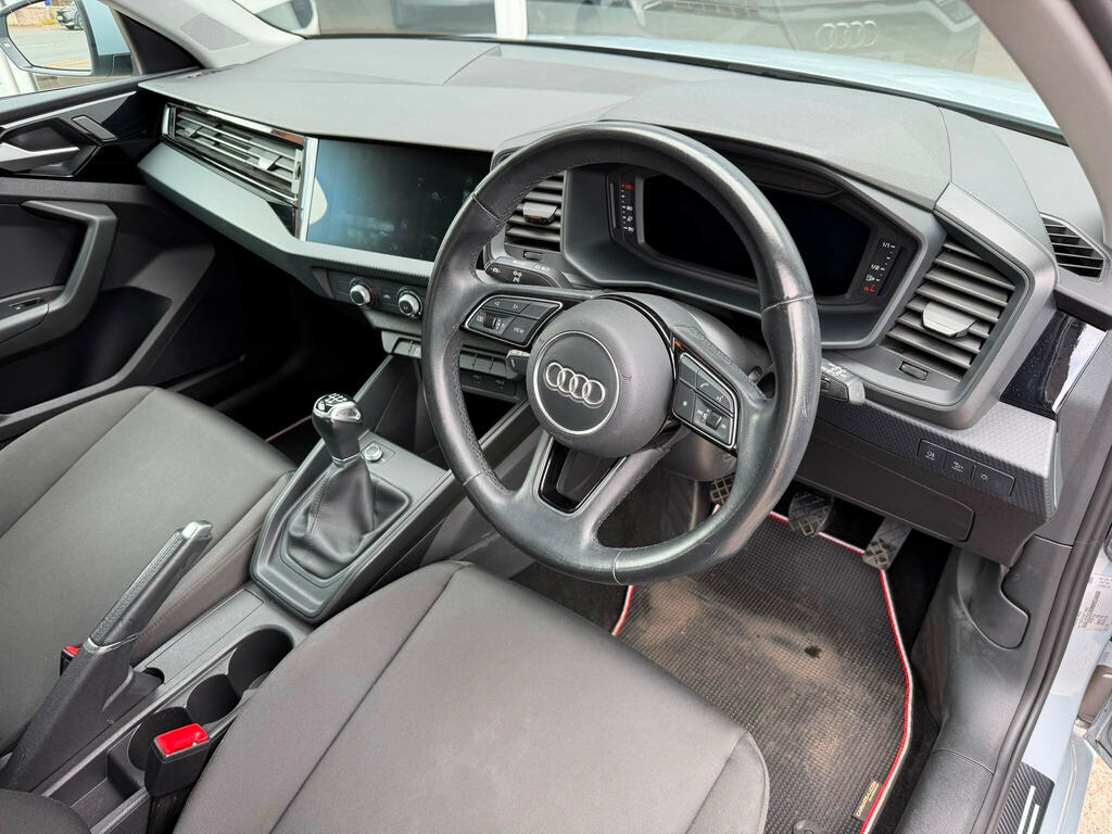 Audi A1 25 Tfsi Sport White #42