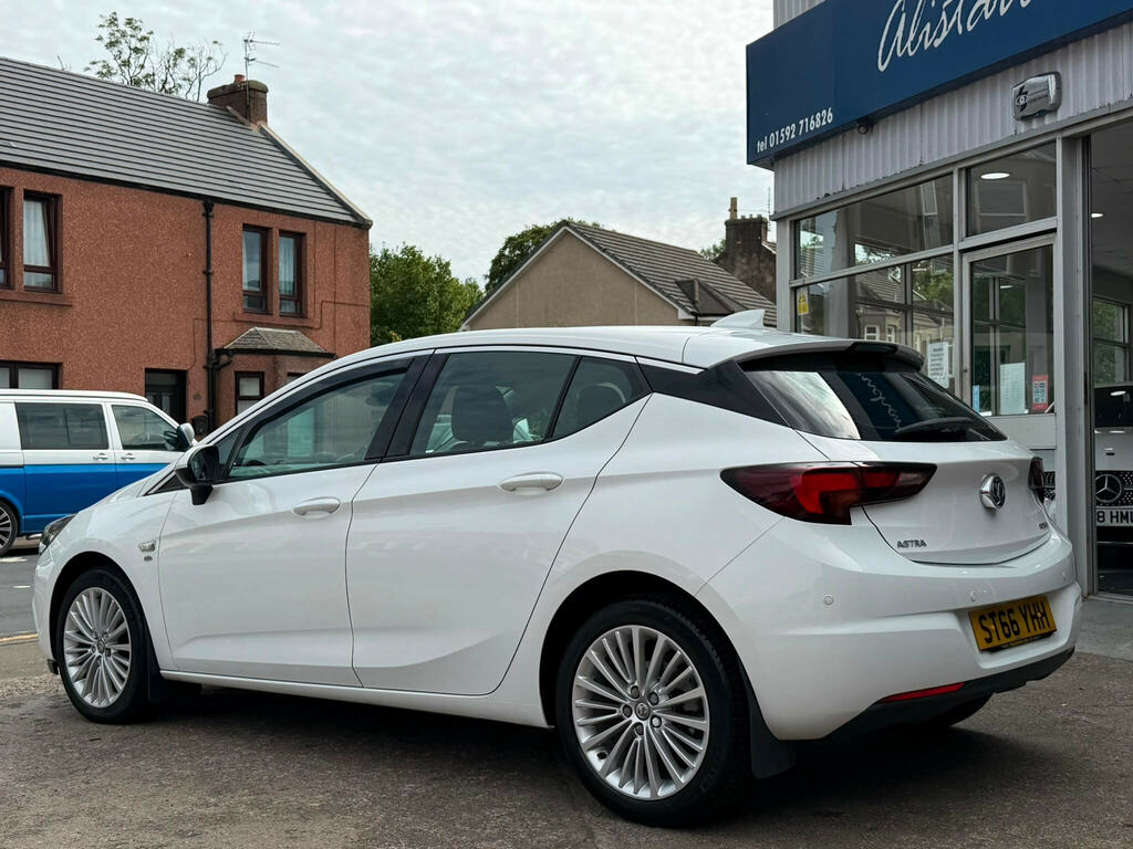 Vauxhall Astra 1.4I Turbo Elite Nav Hatchback Eur White #6
