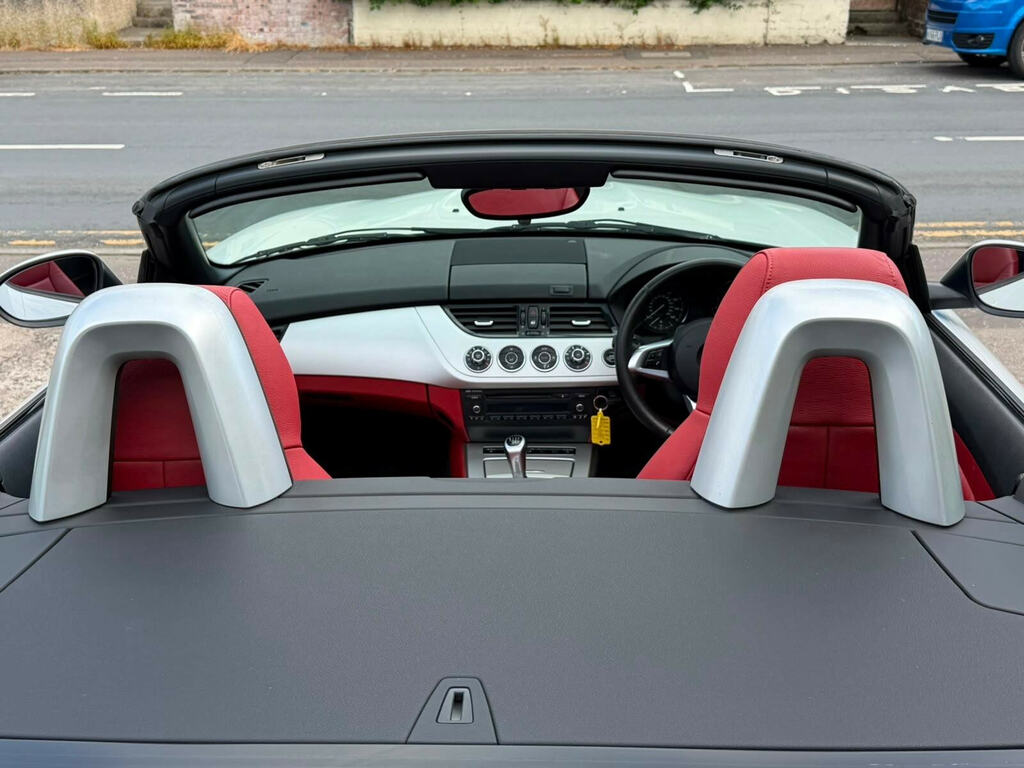 BMW Z4 18I Sdrive White #32