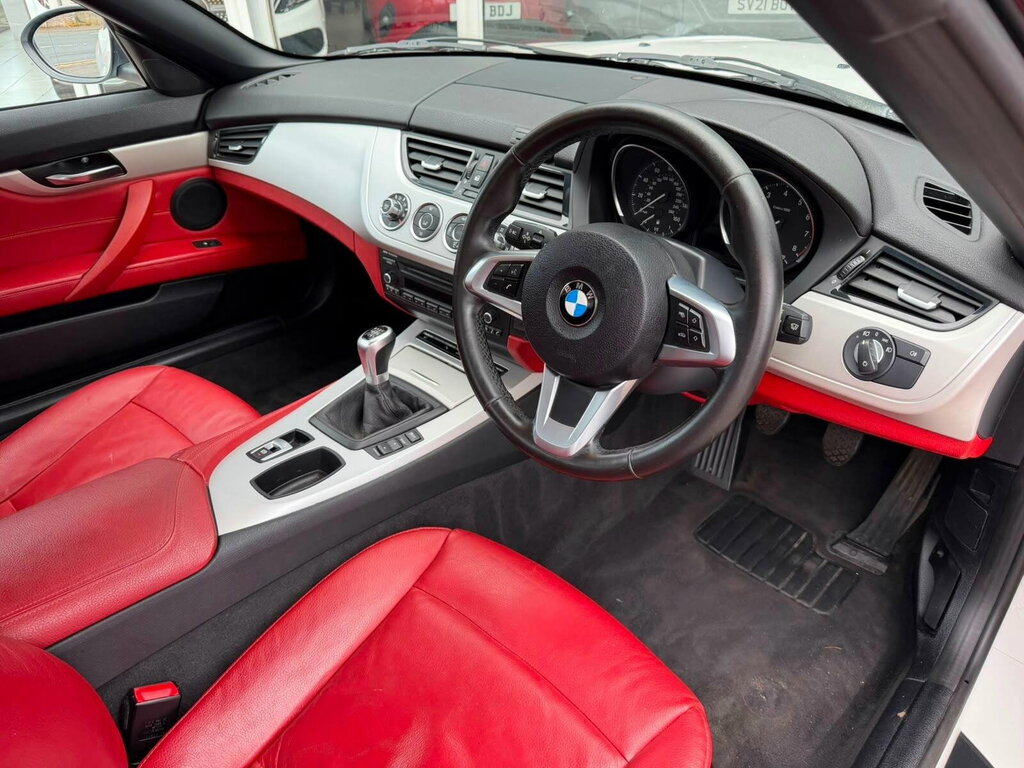 BMW Z4 18I Sdrive White #19