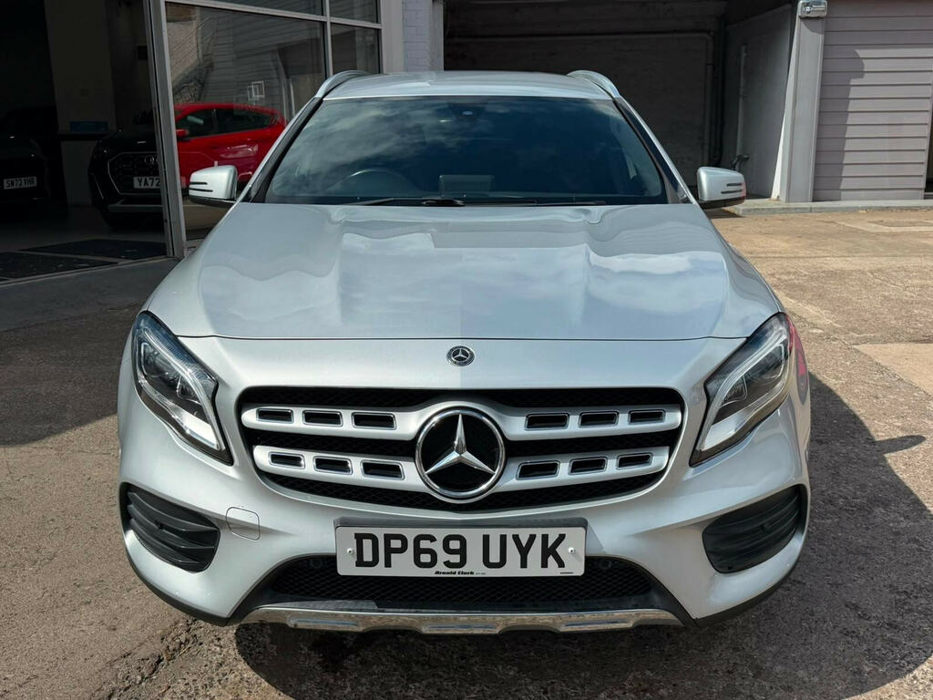 Mercedes-Benz GLA Class 1.6 Gla200 Amg Line Edition 7G-dct Euro 6 Ss Silver #3