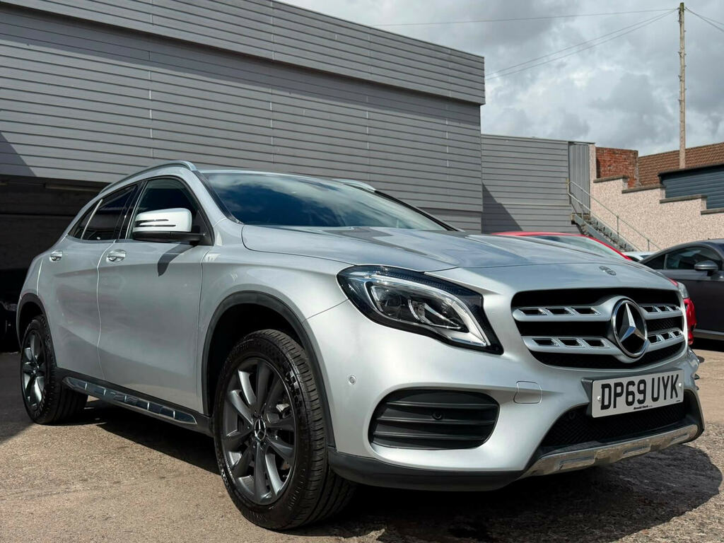 Mercedes-Benz GLA Class 1.6 Gla200 Amg Line Edition 7G-dct Euro 6 Ss Silver #2