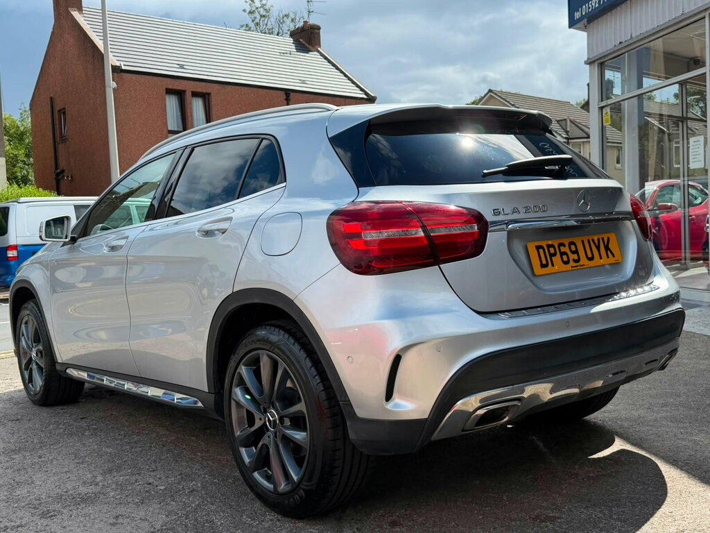 Mercedes-Benz GLA Class 1.6 Gla200 Amg Line Edition 7G-dct Euro 6 Ss Silver #5