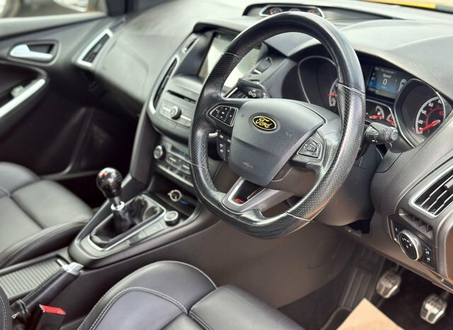 Ford Focus 2.0T Ecoboost St-3 Yellow #3