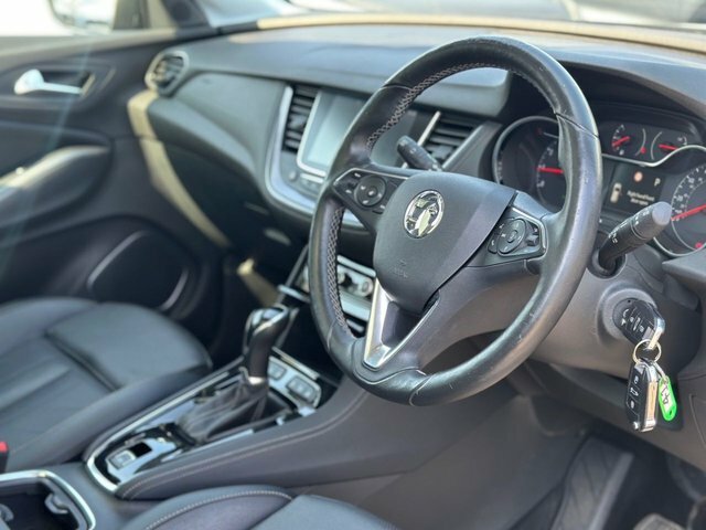 Vauxhall Grandland X 1.2 Turbo Elite Nav Black #2