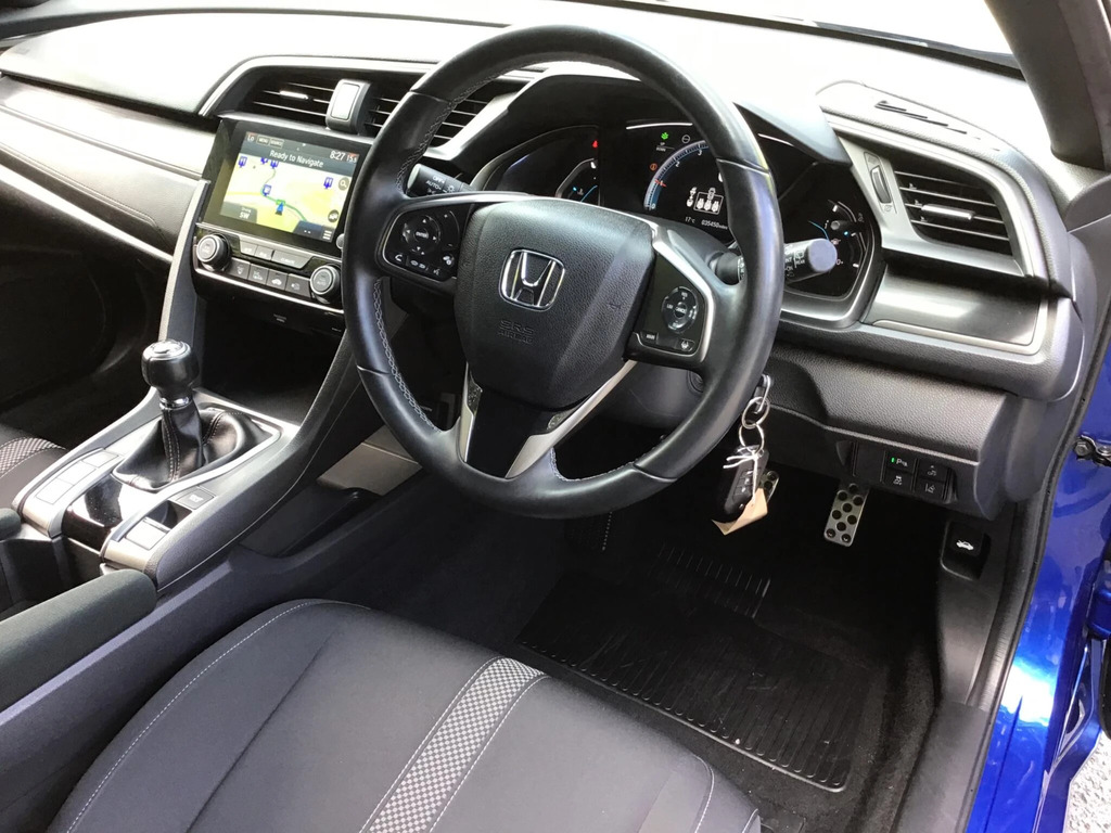 Honda Civic Hatchback White #32