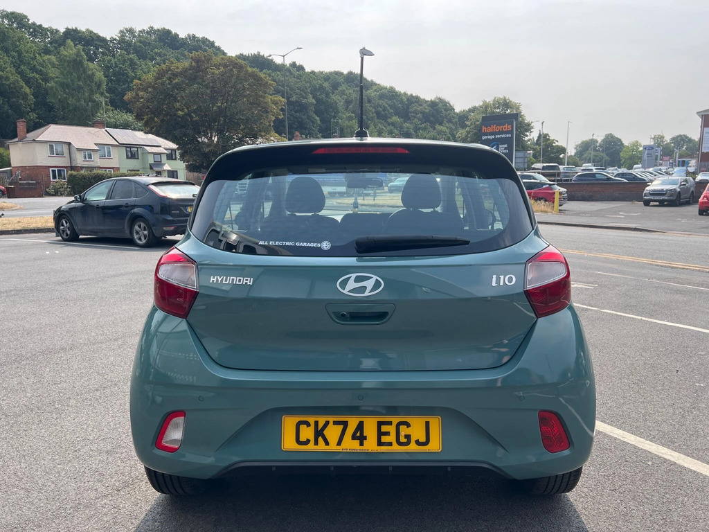 Hyundai I10 Premium Green #10