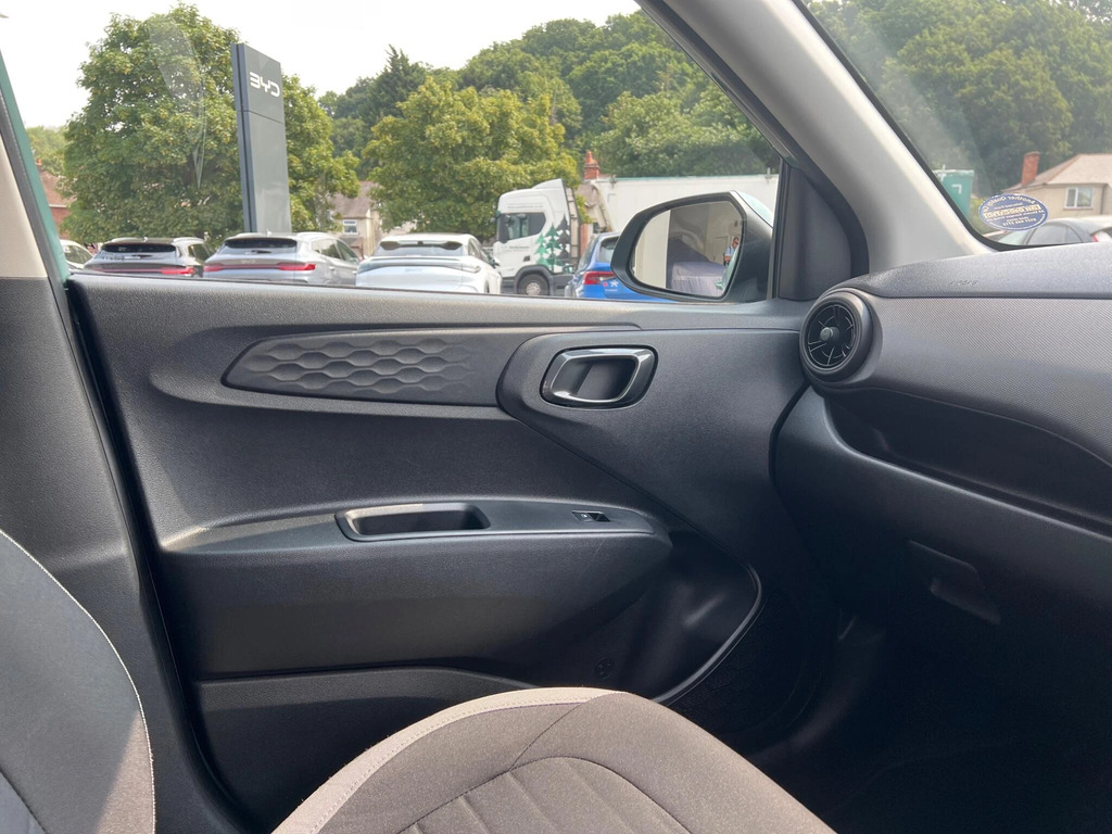 Hyundai I10 Premium Green #18
