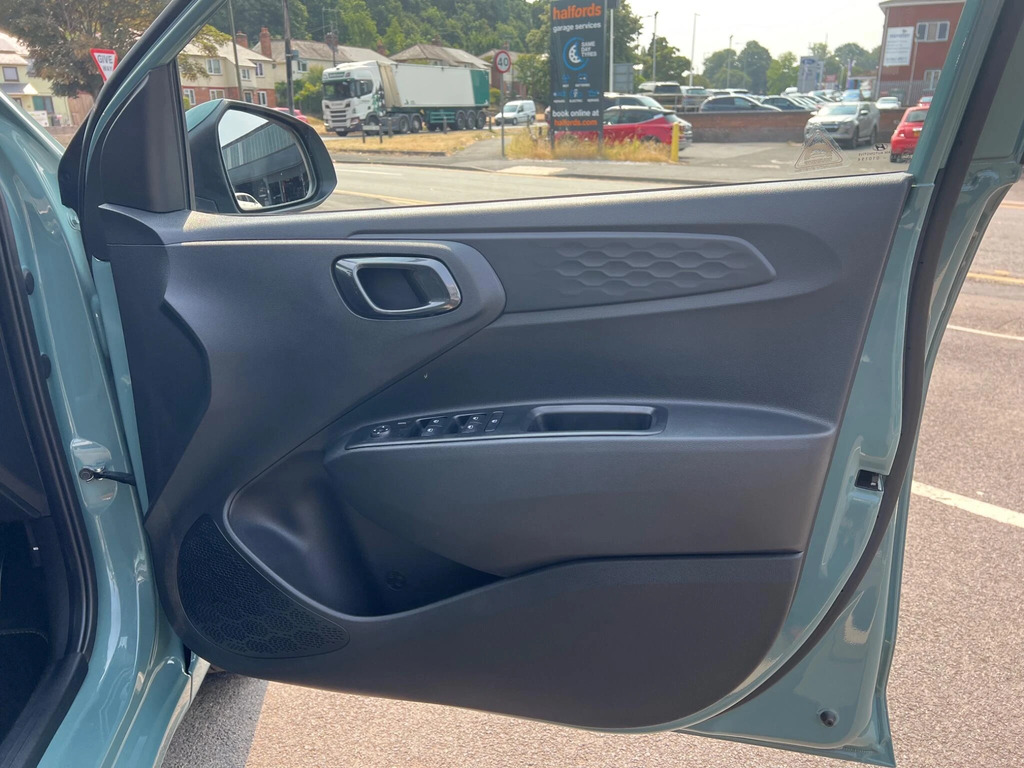 Hyundai I10 Premium Green #26
