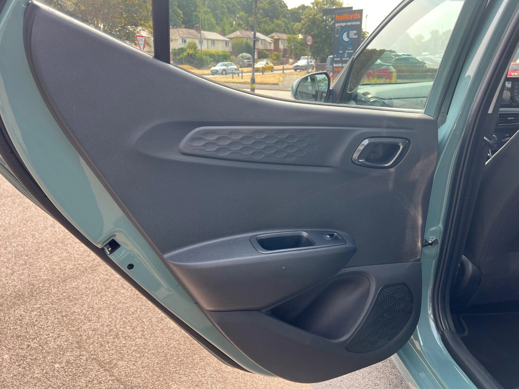 Hyundai I10 Premium Green #25