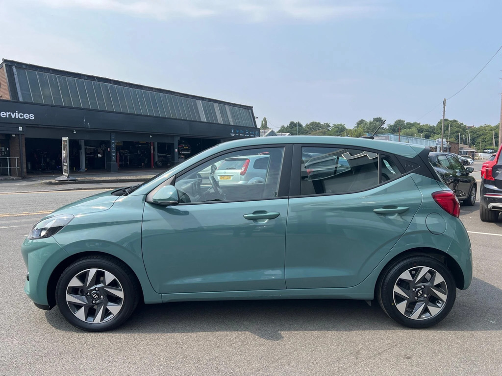 Hyundai I10 Premium Green #9