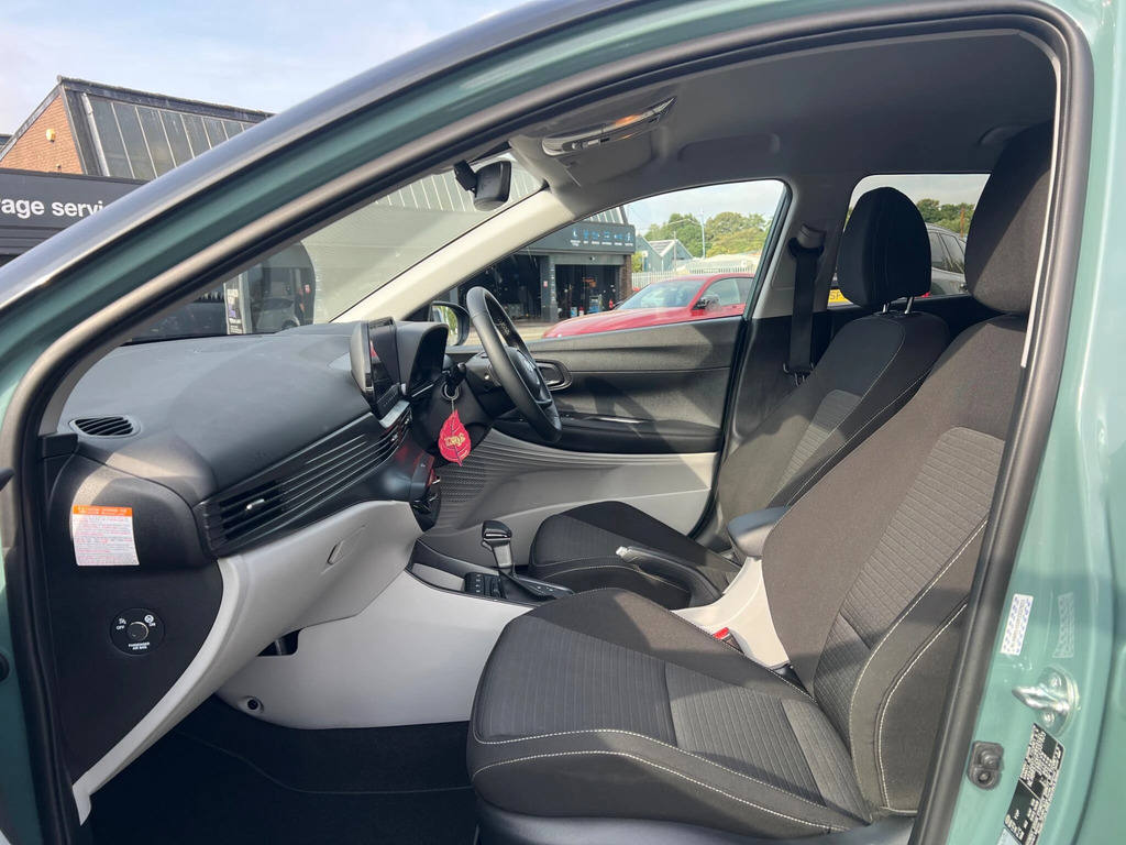 Hyundai I20 Se Connect Grey #38