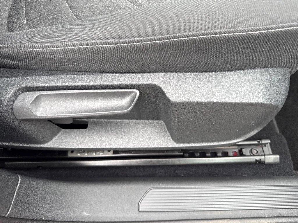 Volkswagen ID.3 Pro 58Kwh Match Hatchback Grey #27