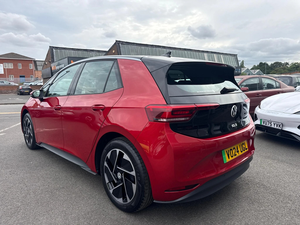 Volkswagen ID.3 Pro 58Kwh Red #4