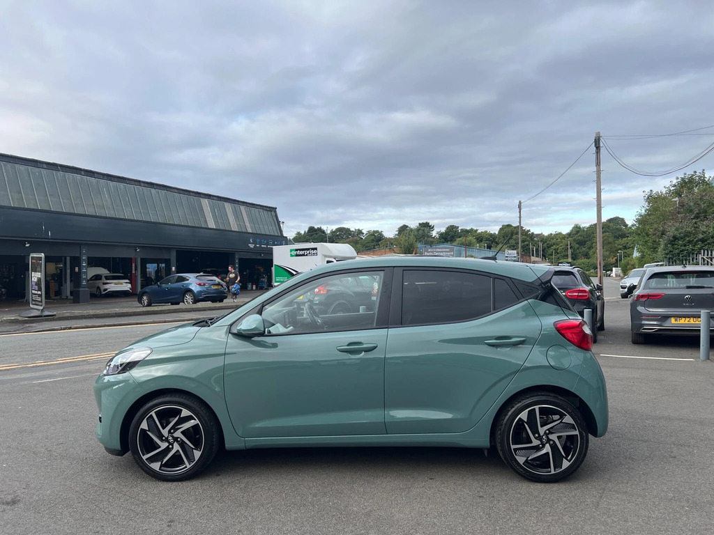 Hyundai I10 1.0 Premium Euro 6 Ss Green #3