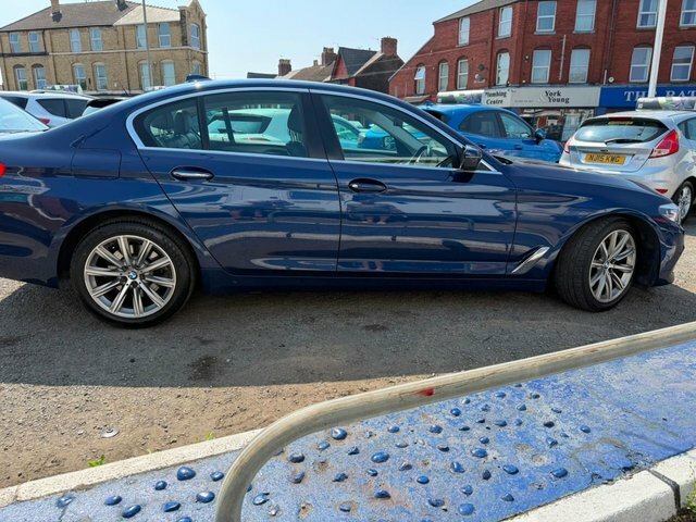 BMW 5 Series 2.0 520D Se Saloon Xdrive Euro 6 FD17ZWB Blue #2