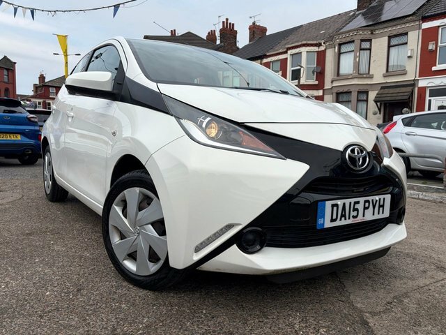 Toyota Aygo 1.0 Vvt-i X-play Hatchback Euro White