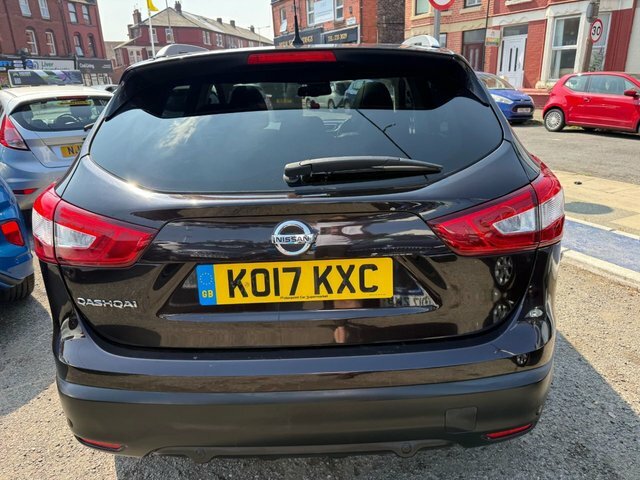 Nissan Qashqai 1.5 Dci Tekna Suv 2Wd Euro 6 S Black #4