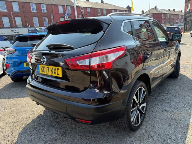 Nissan Qashqai 1.5 Dci Tekna Suv 2Wd Euro 6 S Black #3