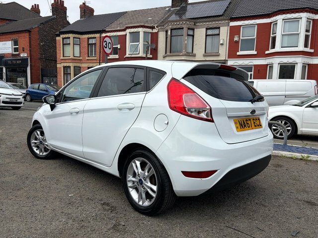 Ford Fiesta 1.25 Zetec Hatchback Euro 6 82 White #5