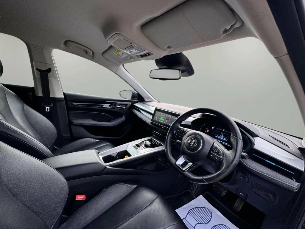 MG MG5 61.1Kwh Trophy Long Range Black #2
