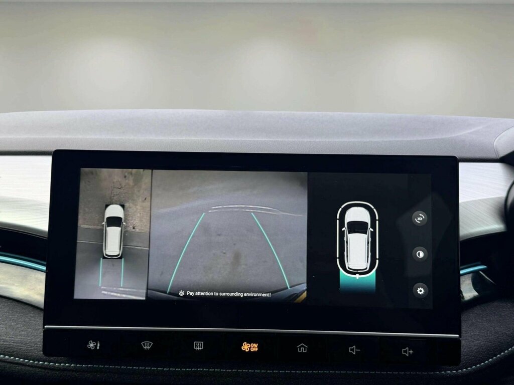 MG MG5 61.1Kwh Trophy Long Range Black #5